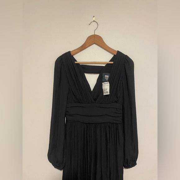 NWT Anthropologie Size 2 Black V-Neck Dress - Picture 11 of 11